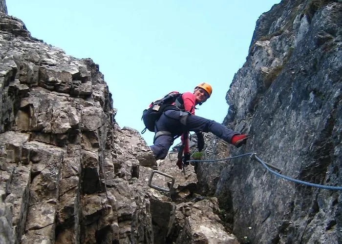 酒店 吉罗斯汀伯格酒店 3*