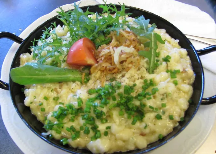 吉罗斯汀伯格酒店